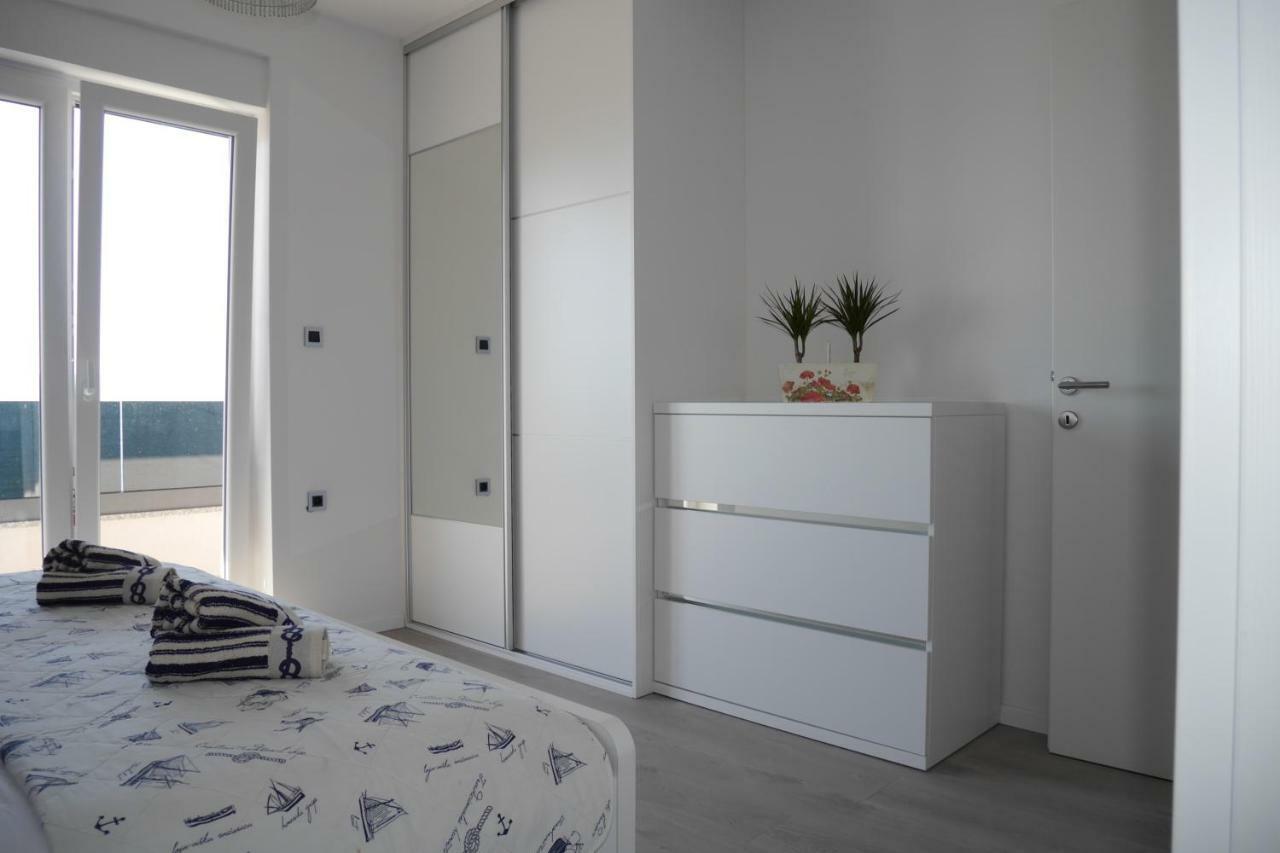 Luxury Apartments Beach Jesenice  Eksteriør billede
